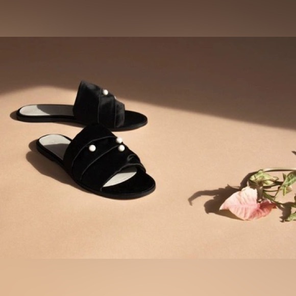 DEAR FRANCES black silky pearl flats size 37 - Picture 2 of 12